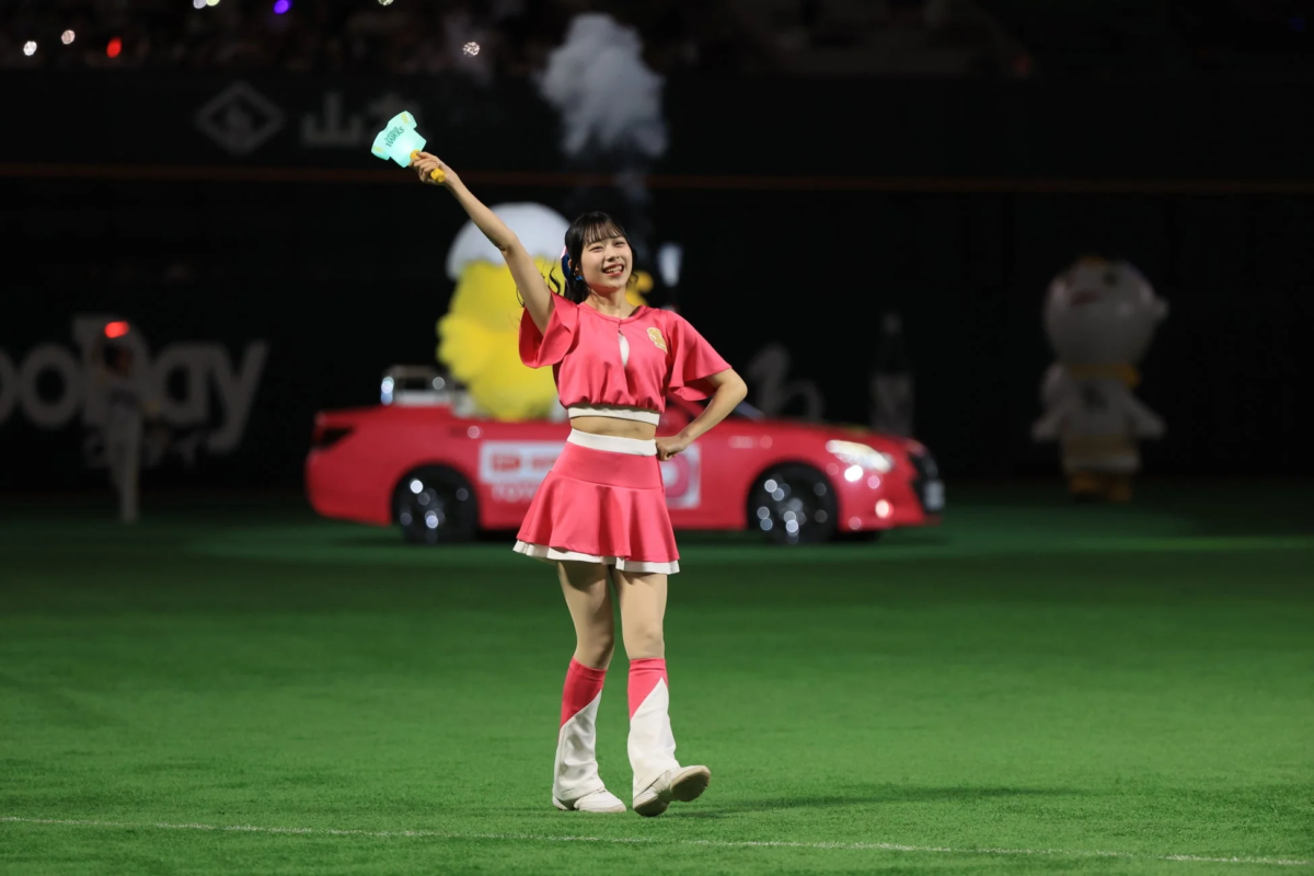 ホークスパフォーマンスチーム 夜の球場パフォーマンス