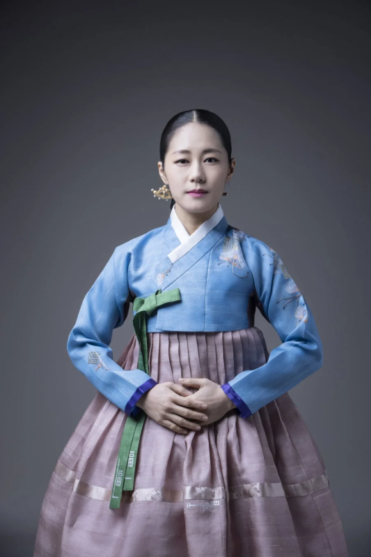 伝統楽器ミュージシャン キム・ユルヒ