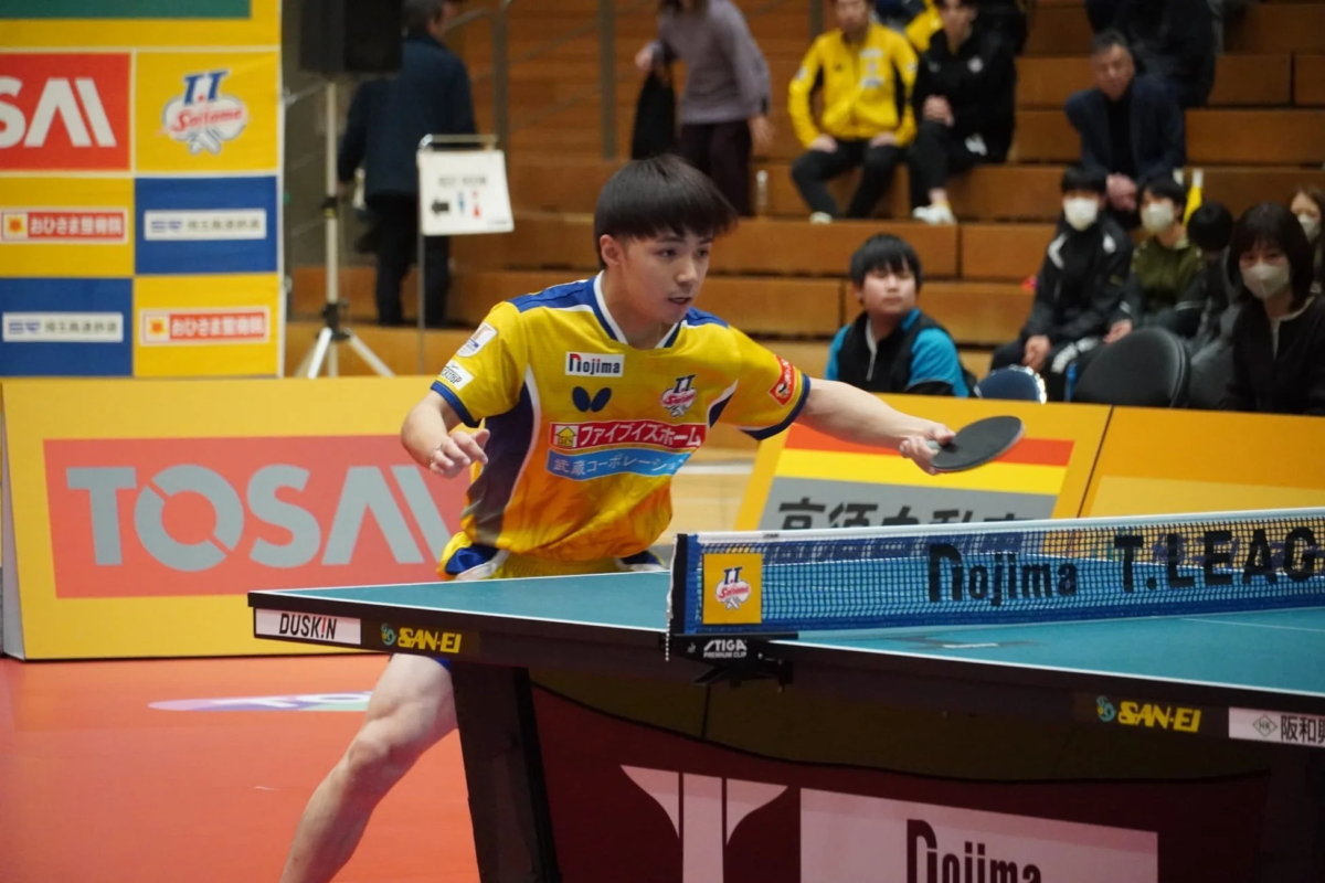 小野 泰和、有延 大夢選手