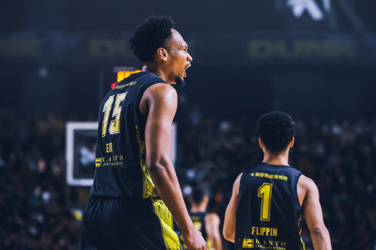 コートで躍動する選手