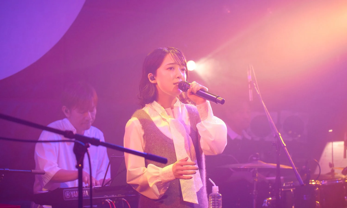 Special Live 105での上白石萌音