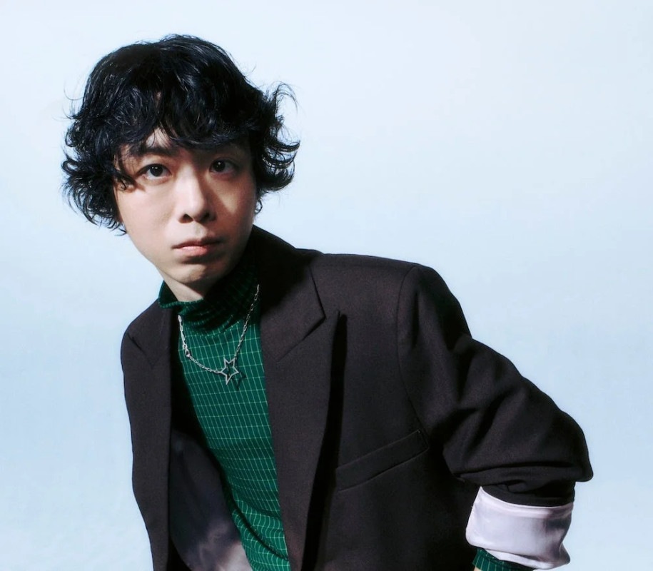 審査員 オカモトコウキ