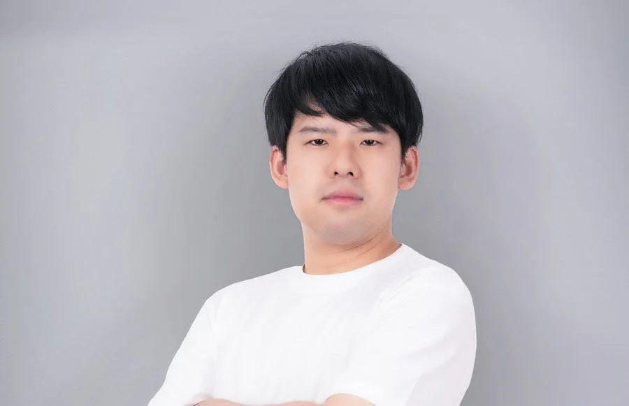 審査員 ゆゆうた