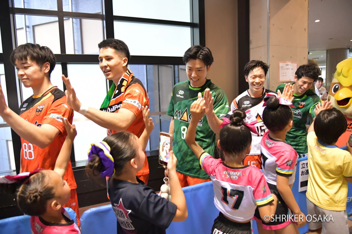 選手と子供たちの交流