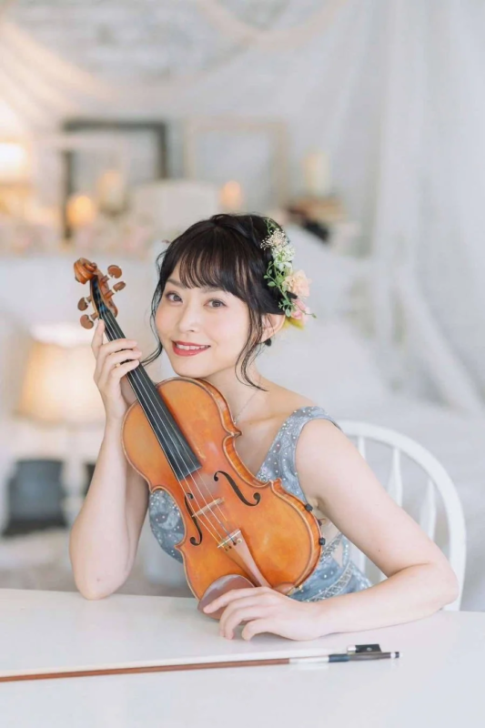 ヴァイオリン奏者 辻本明日香さん