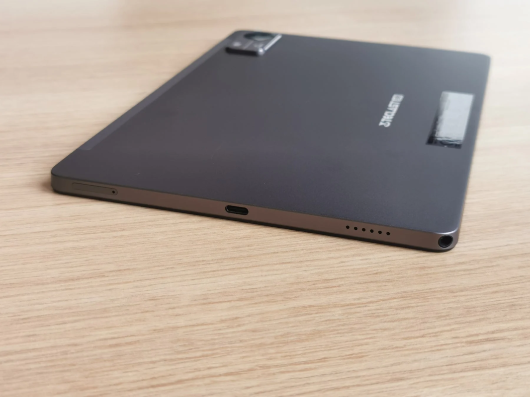 Teclast M50T 背面ポート