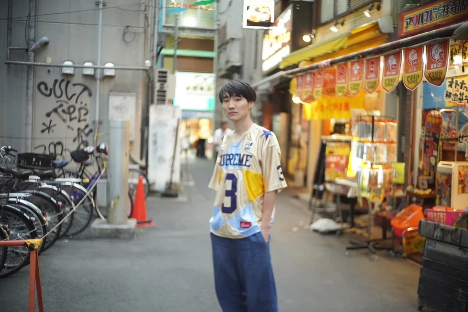 鈴木飛翔の別のアーティスト写真
