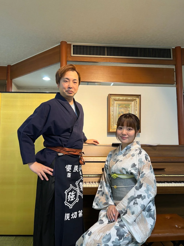 和服の男女