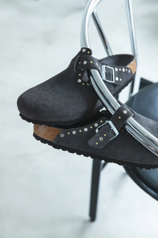 BIRKENSTOCK Boston Rivet Charcoal Grey