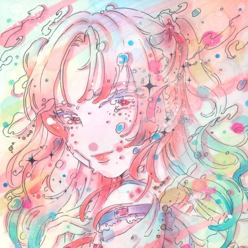 明るいパステルカラーで描かれたアニメ風の少女のイラストです。ピンク色の髪と青や緑のアクセントが特徴で、顔にはそばかすのようなドットが散りばめられています。全体的にキラキラとした粒子が舞い、夢幻的で幻想的な雰囲気を醸し出しています。