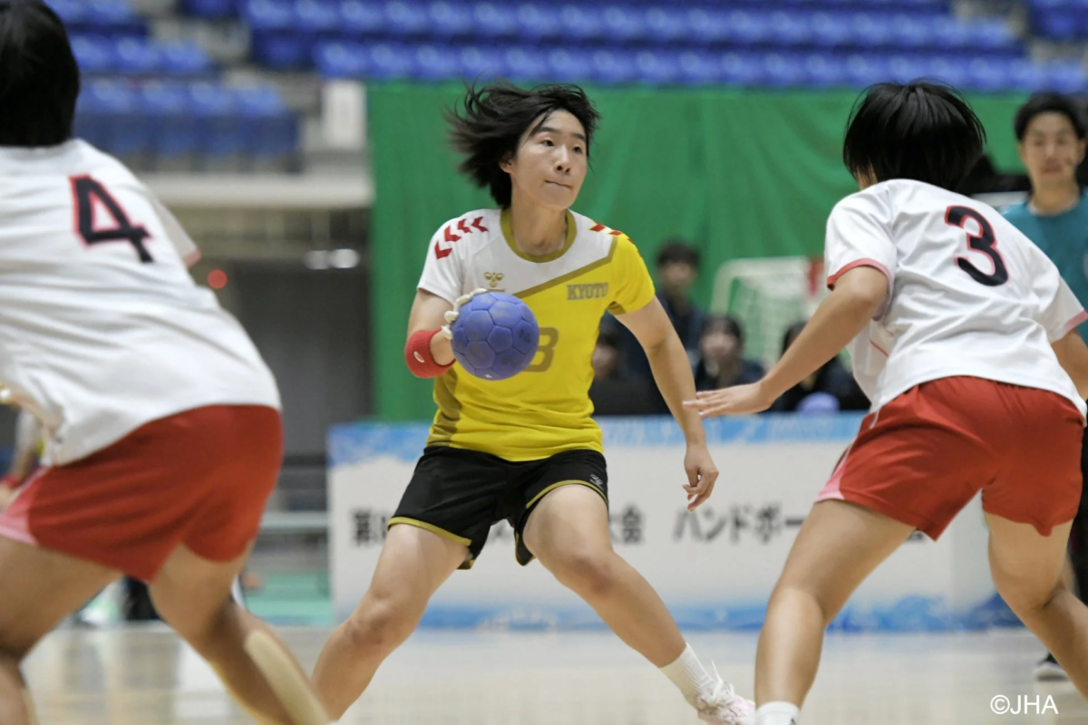 少年女子決勝の様子